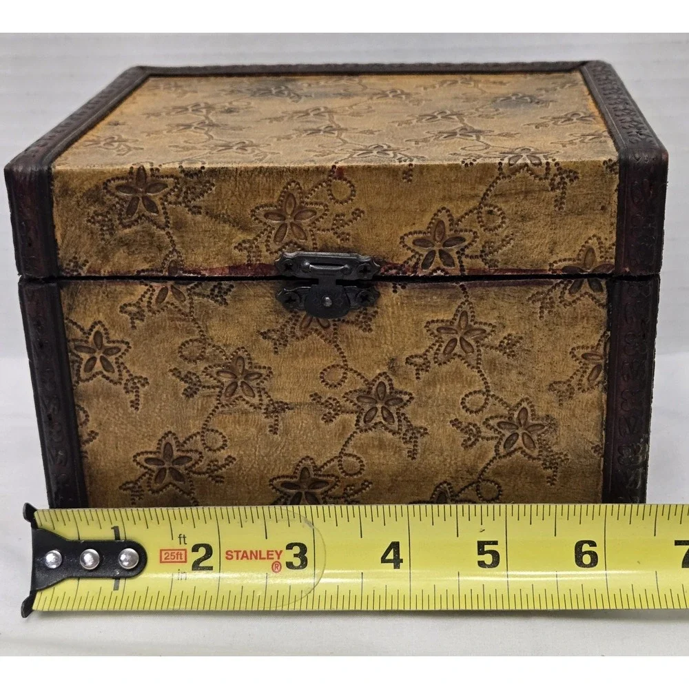 Vintage Wooden Floral Embossed Trinket & Jewelry Box W/Latch (Black Felt Lined)
